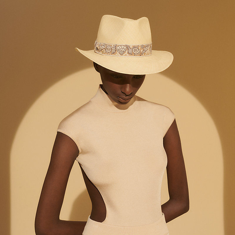 国内発送【エレガントな夏の装い】HERMES ハット Izia Seashell Izia Seashell hat | Hermès Canada
